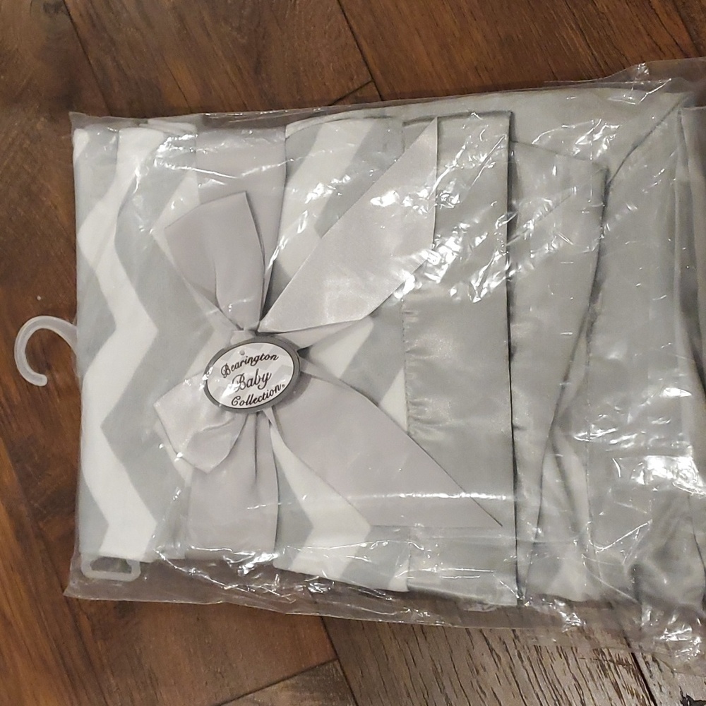 NWT Barrington Baby Blanket